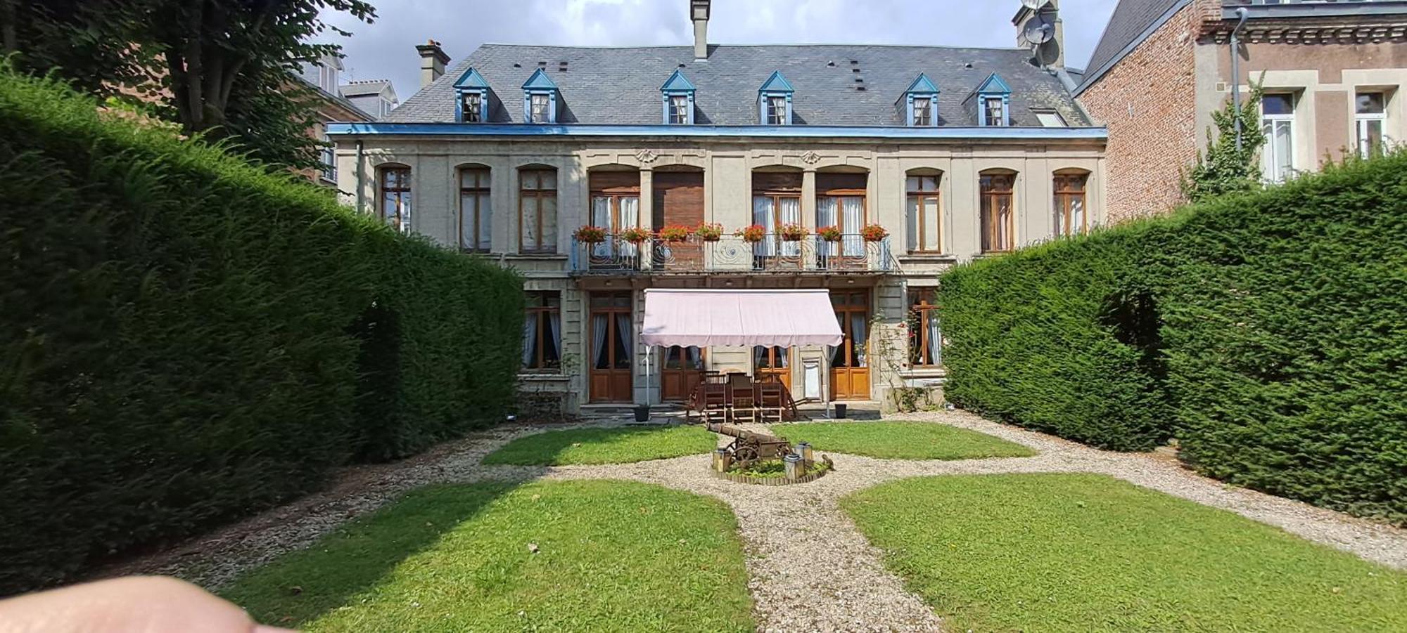 Hôtel Particulier des Canonniers Saint-Quentin (Aisne) Exterior foto